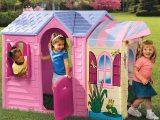 Can playhouses help your little ones develop?